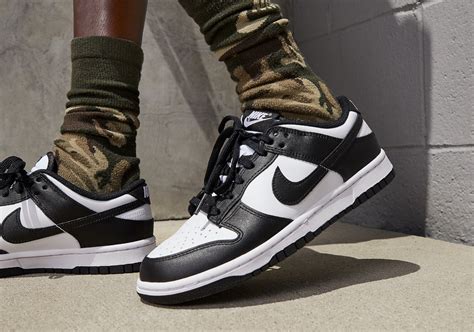 dunk low panda restock 2022.